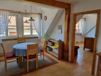 Cozy 3-room vacation apartment in the heart of Effeltrich. 埃費爾特里希住宿飯店