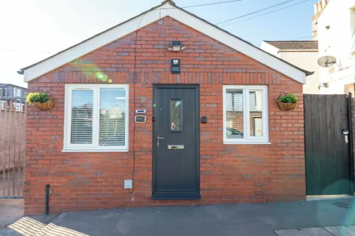 Cosy Central Cardiff Bungalow