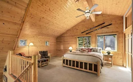 Summit Log Cabin With Hot Tub & Sauna