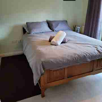 Nice ensuite room with Juliet balcony Rooms