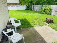 Spacious 3BR Home w/ 8 Beds, Big Yard & Parking – Near Canton & Hall of Fame