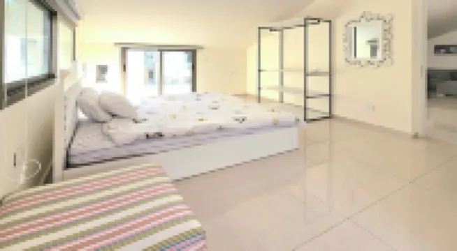 Charming 1-bedroom apartment with pool, WiFi, Ac, in nice, calm area in Tabarja