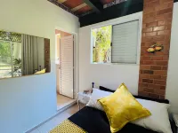 Cozy chalet in harmony with nature in the Tijuca Forest in Rio de Janeiro. 博阿維斯塔上城住宿飯店