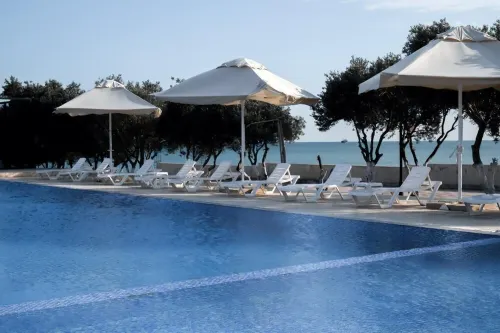 Xazri Villas Soothing 4-bedroom villa with AC and WiFi in Baki