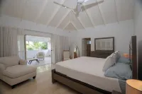 Luxury 4-Bedroom Golf Villa with Private Pool in the Exclusive Punta Cana Resort Hotel di 