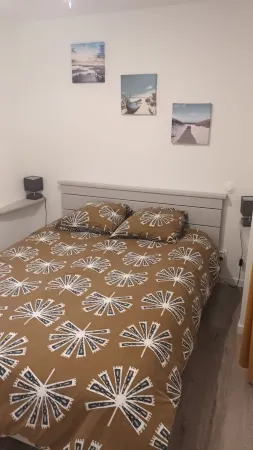 La petite Rascasse, Apartment with sunny terrace Отели рядом с достопримечательностью «église Sainte-Thérèse-de-l'Enfant-Jésus du Rayol-Canadel-sur-Mer»