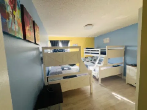 Charming Ocean Front 3-bedroom and 4 Bath  with WiFi and AC in Hernando Beach Hotels in Hernando Beach