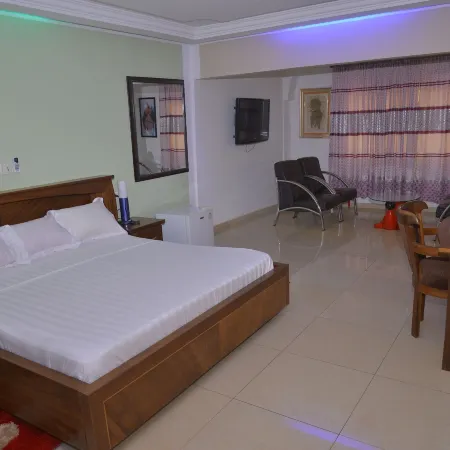 HOTEL LABASE 228