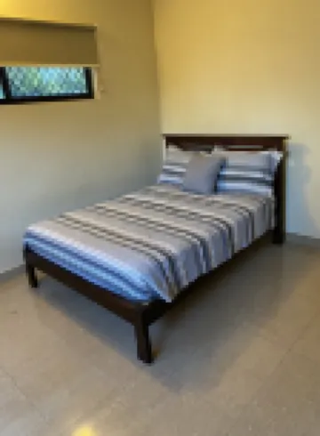 Luxurious  Getaway retreat with tropical lifestyle サンクチュアリ・レイクス・パーク周辺のホテル