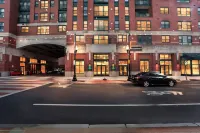 Luxurious 3BR/2BA Modern Haven Downtown Stamford