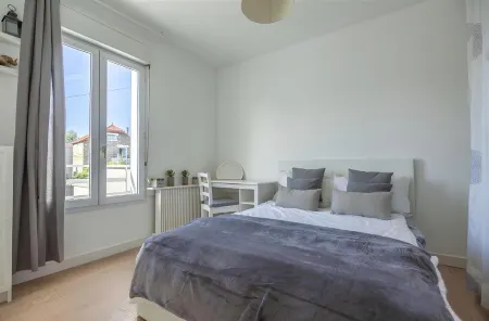 Grande Maison Avec Terrain DE Petanque 3 Chambres Proche Paris Отели в г. Мезон-Альфор