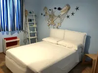 Villa in the green 100 meters from the sea فنادق في توري لابيلو