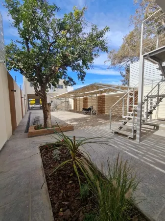 ¡Bienvenido a nuestros hermosos y nuevos apartamentos convenientemente ubicados!