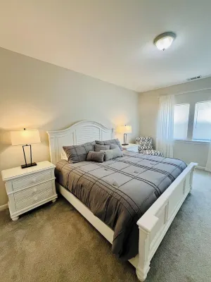 Apalach Escape-  Walking Distance to Everything