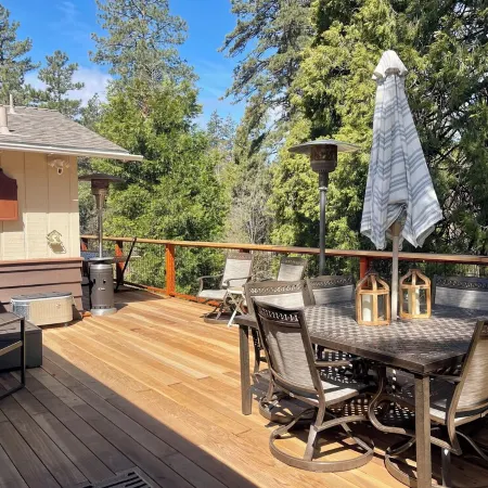 Charming 3-bedroom cabin with AC, WiFi in serene Idyllwild-Pine Cove