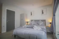 Birmingham Central|wifi|Parking|Sleeps 6 Hotels in Digbeth