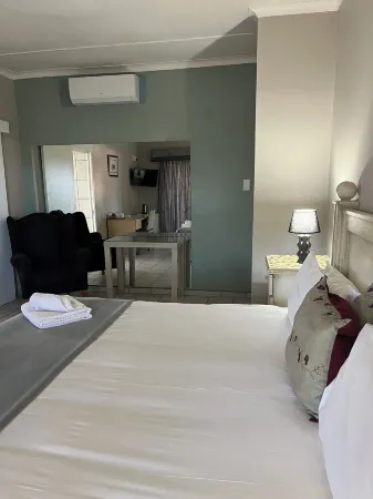 Hotel Pension Casa Africana Отели в г. Виндхук