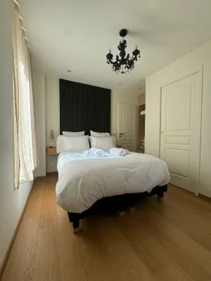 Residence VillaBelleFleur-Apartment La Pensée Hotels in Chateau-Ville-Vieille