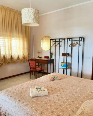 Il Giardino di Pietra, Etna lava stone villa with garden and olive trees