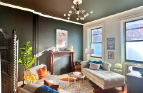 5BR Hollywood-Glam-Themed Historic Home + Sauna, Sleeps 12