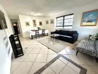 Charming 3-bedroom house in Miami with AC, WiFi Hotels in Coral Terrace