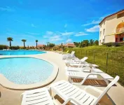 Villa T2 Domaine de Manon Hotels in Signes