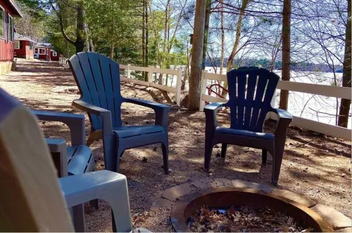 Amazing Sunset Views on Romantic Lakefront Cabin