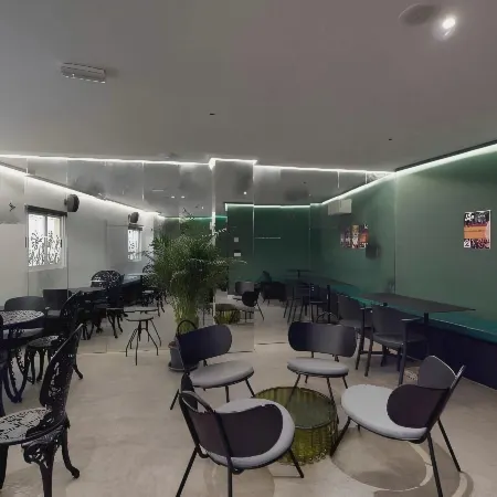 2060 the Newton Hostel Отели рядом с достопримечательностью «Кава-Баха»
