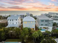 Brand New Home- Gulf Views, Private Pool!