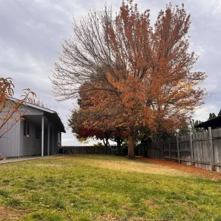 Charming 2-bedroom farmhouse in Goldendale with WiFi and AC