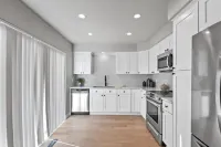 Newly Renovated Two-Story Townhouse w/Two Car Garage Close to the Mountains Hotels in Ken Caryl