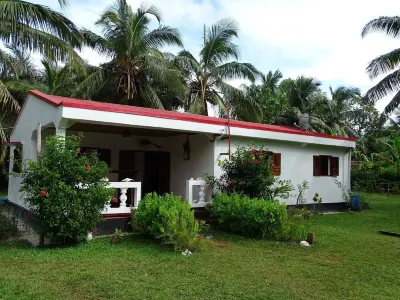 villa Fafa..a paradise 1 minute walk from the lagoon Hotels in 