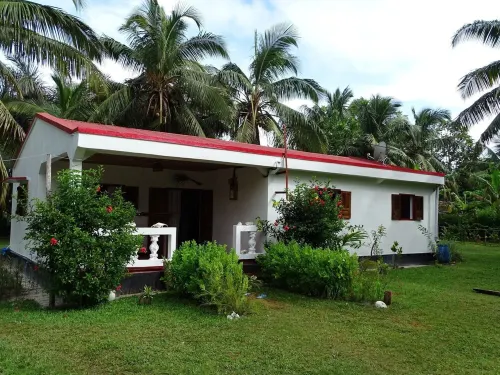 villa Fafa..a paradise 1 minute walk from the lagoon Hotels in Analanjirofo