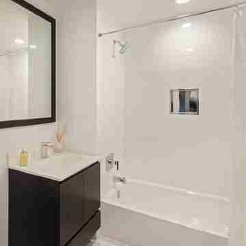 Pristine Studio Apartment in LIC Minutes from Grand Central Rooms