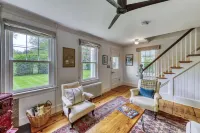 Amagansett Farmhouse Short Walk to Atlantic Ave Beach Hotels in Amagansett