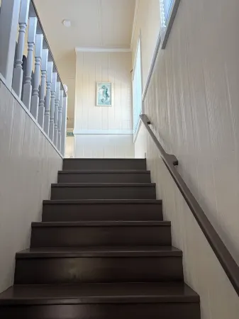 Calypso Cottage: Spacious 3Br/3.5Ba house with amazing views and private dock Отели в г. Грэйт Гвана Кей