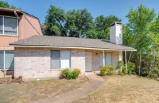 Easy Tailgate Access! Home 3 Mi to College Station