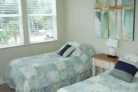 Gorgeous Home July Specials Check it Out, Heated Pool and Spa, Elevator