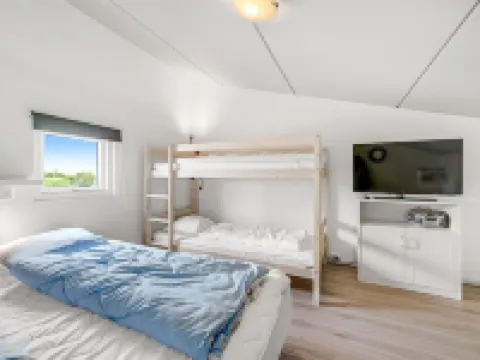 "Jari" - 200m from the sea