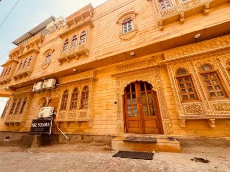 Sam sand dune jaisalmer Отели рядом с достопримечательностью «Джейзалмер Форт»