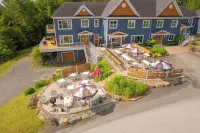 Au Sommet du Lac Magog Hotels near Pointe-Merry Park