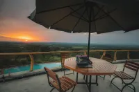Mara Hilltop - Pool