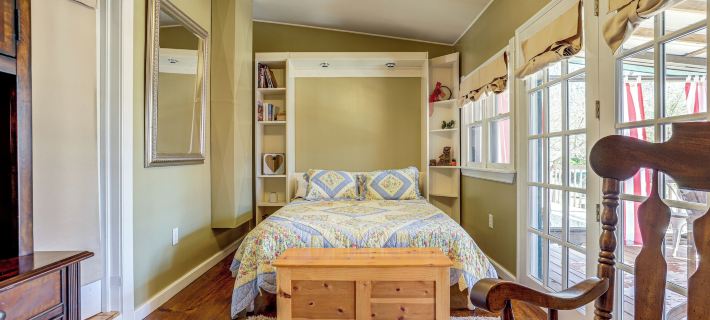Large Deck: Luxe 6-acre Retreat in Dahlonega! Hotels in Lumpkin County