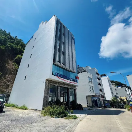Cat Ba Swiss Hotel Отели в г. Cát Hải