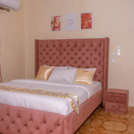 BERLIN Apartment at RESIDENCE BAHO – Douala MAKEPE BM