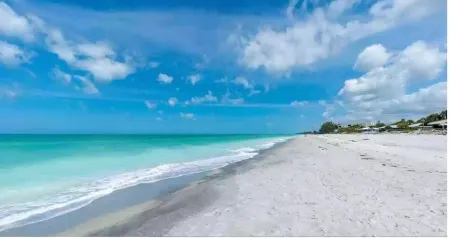 Completely Remodeled: Relax on Lemon Bay or walk to Manasota Key Beach in 8 min. Отели в г. Манасота-Ки