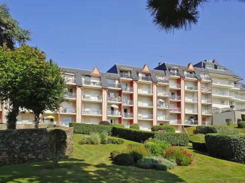 Apartment in St Quay near Seven Beaches - Homestays