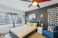 PET AND FAMILY FRIENDLY I HEART COLORADO HOME Hotels in Arvada