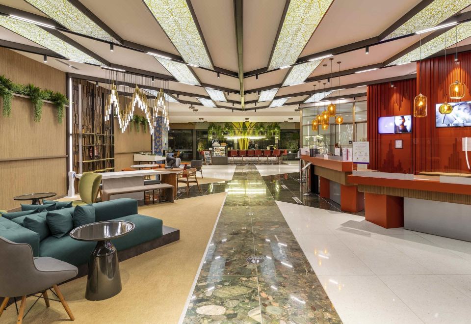 머큐어 트라브존 호텔 로비 및 비즈니스 센터