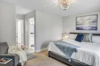 Escape to Wine Country with Friends & Family